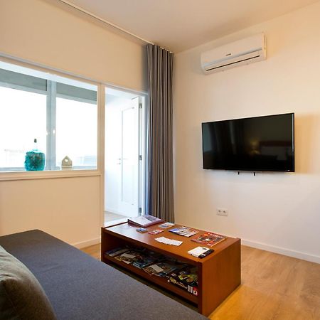 Casa Roberto - Studio Apartment, Lift, Ac, Car Parking - Extra Порту Экстерьер фото