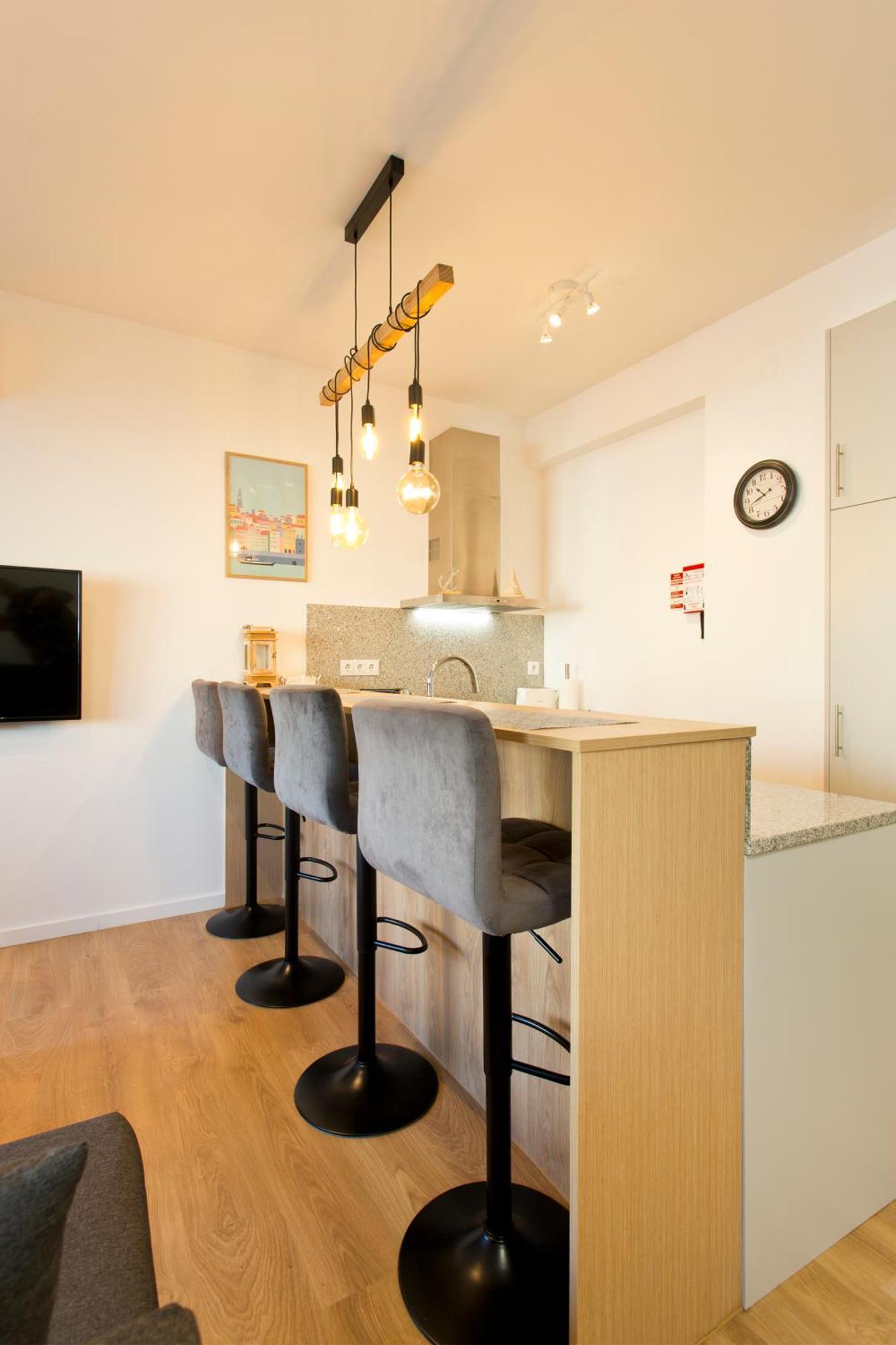 Casa Roberto - Studio Apartment, Lift, Ac, Car Parking - Extra Порту Экстерьер фото